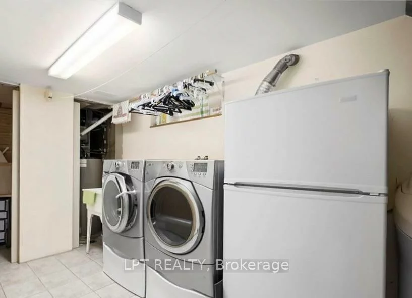 20, Gregory, Downtown Brampton, Brampton