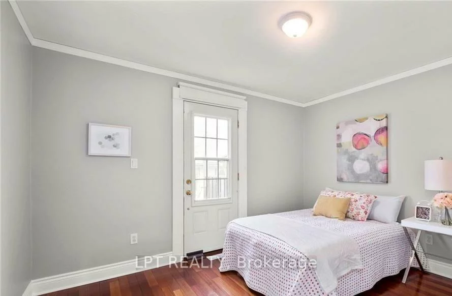 20, Gregory, Downtown Brampton, Brampton