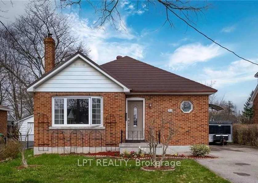 20, Gregory, Downtown Brampton, Brampton