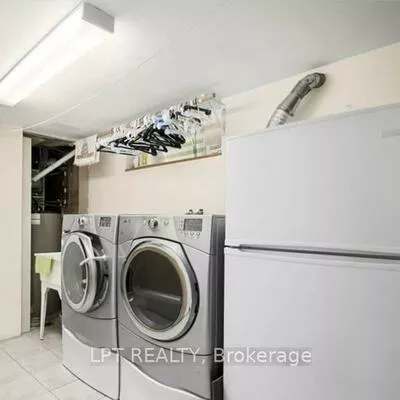 20, Gregory, Downtown Brampton, Brampton