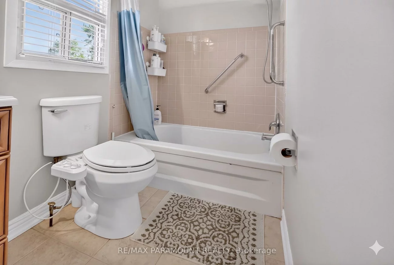 32, Fanshawe, Heart Lake West, Brampton