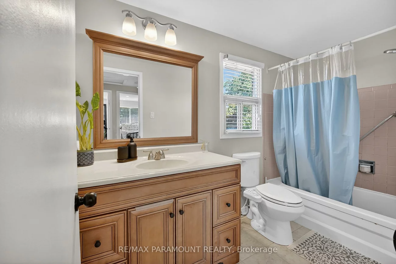 32, Fanshawe, Heart Lake West, Brampton
