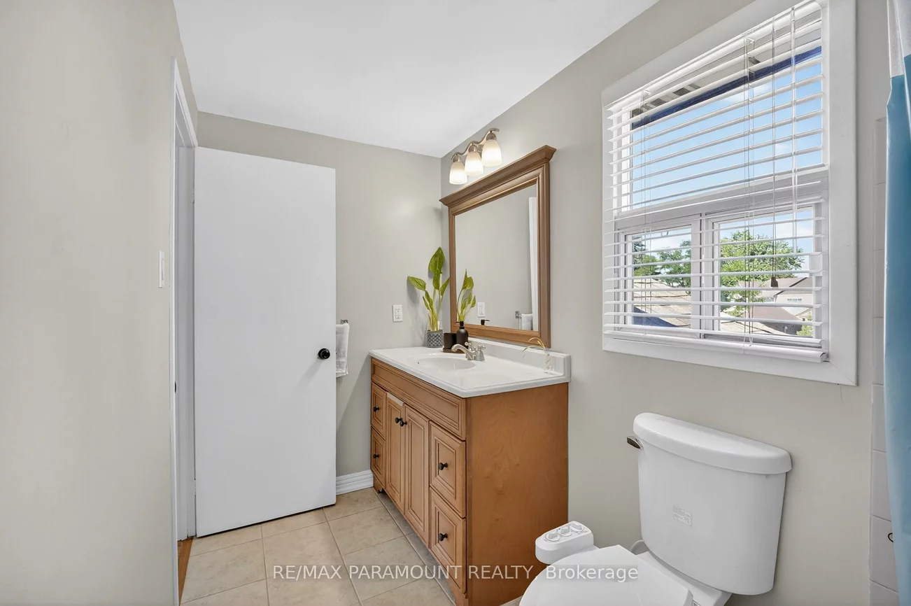 32, Fanshawe, Heart Lake West, Brampton