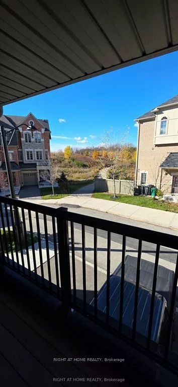 27, Shiff, Heart Lake East, Brampton