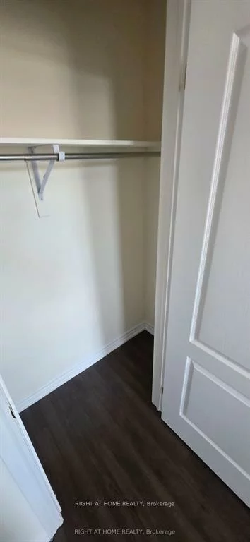 27, Shiff, Heart Lake East, Brampton