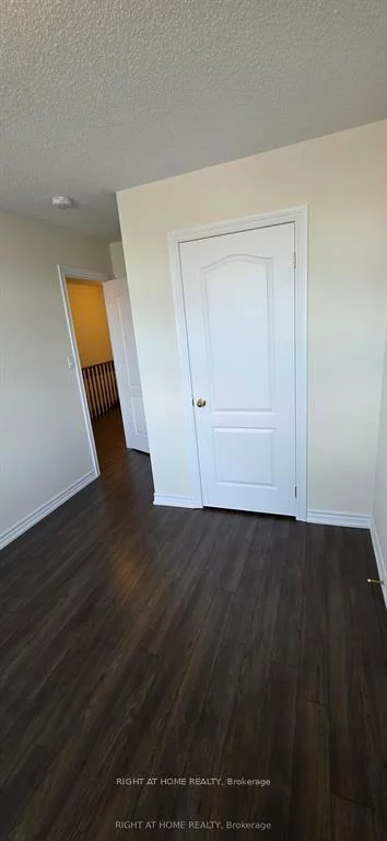 27, Shiff, Heart Lake East, Brampton