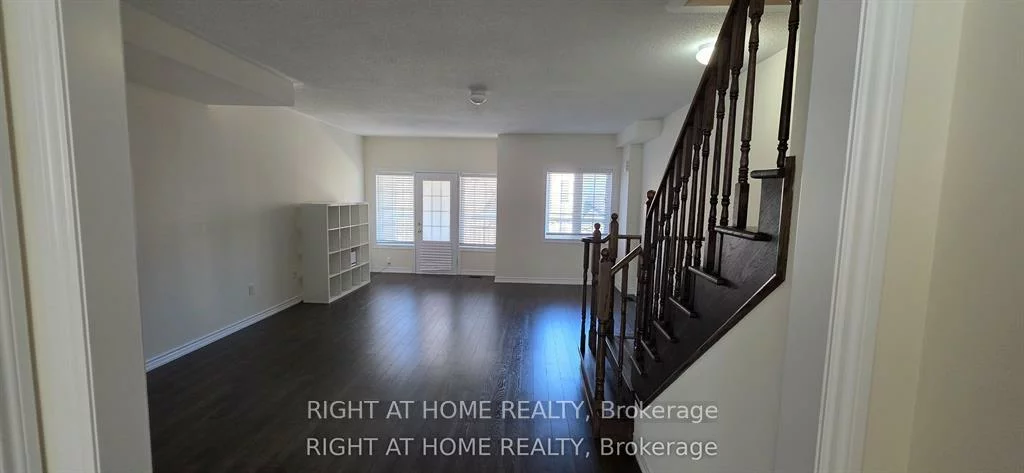 27, Shiff, Heart Lake East, Brampton