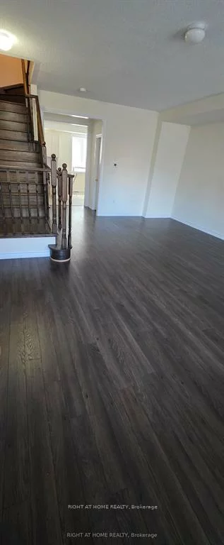 27, Shiff, Heart Lake East, Brampton