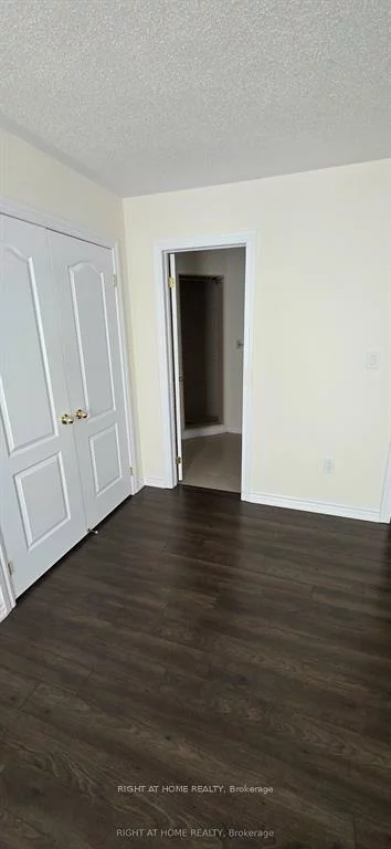 27, Shiff, Heart Lake East, Brampton