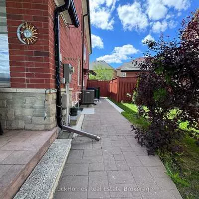 78, Starhill, Sandringham-Wellington, Brampton
