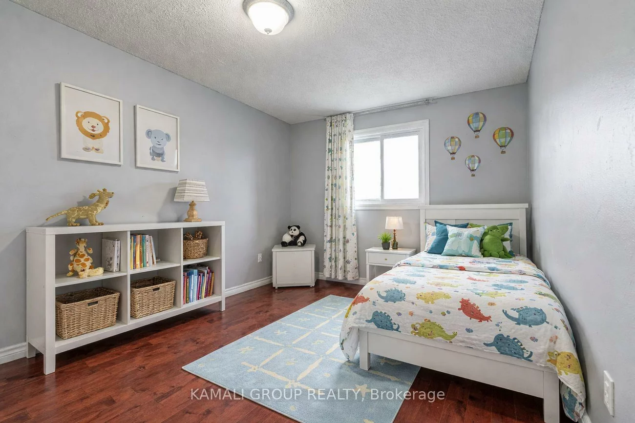 77, Ecclestone, Brampton West, Brampton