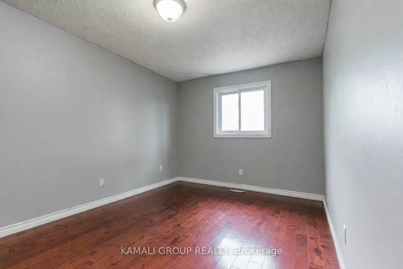 77, Ecclestone, Brampton West, Brampton