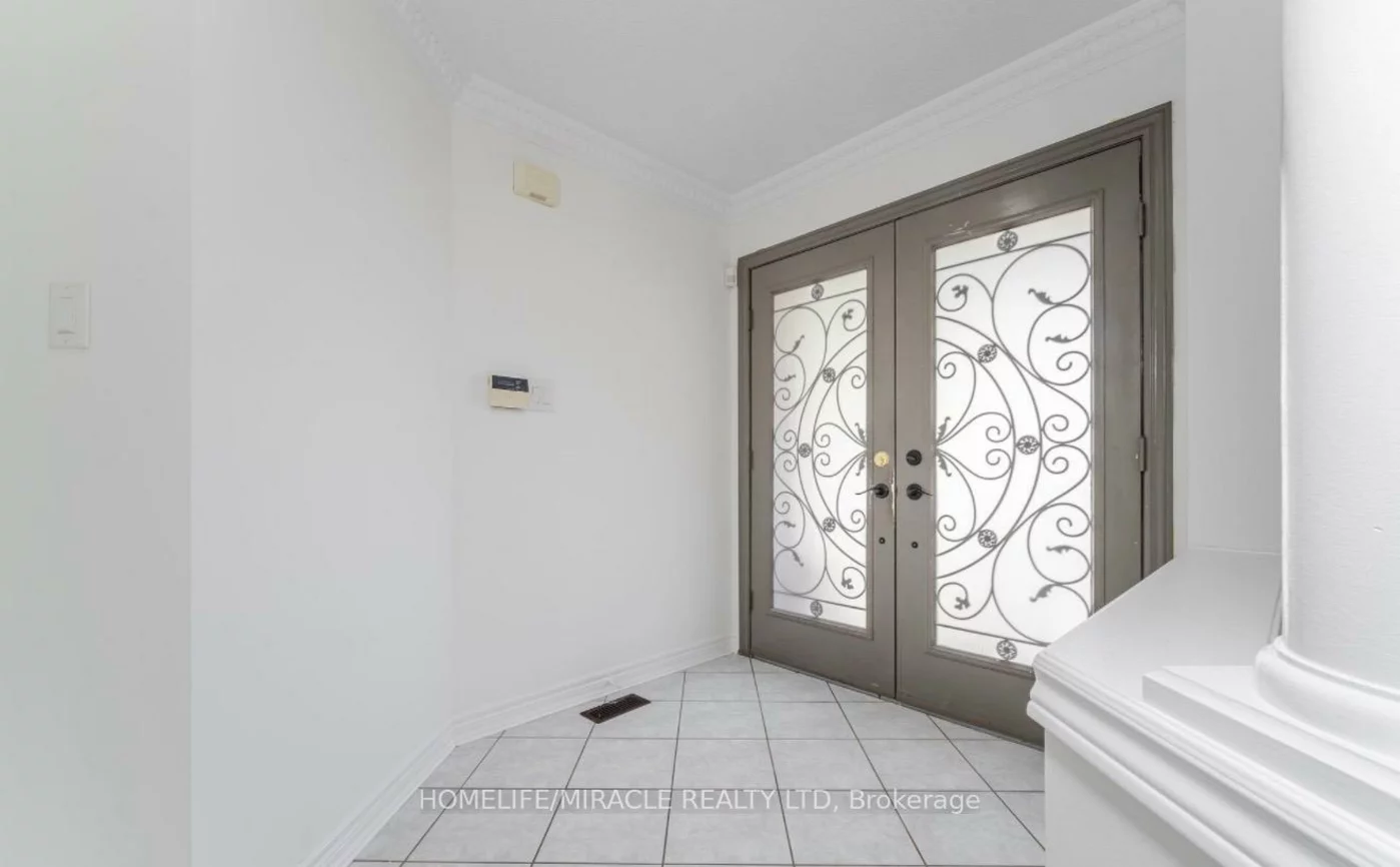 6, Baccarat, Snelgrove, Brampton