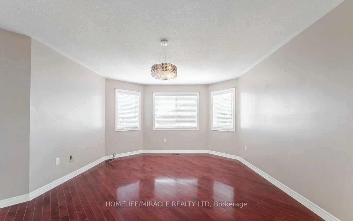 6, Baccarat, Snelgrove, Brampton