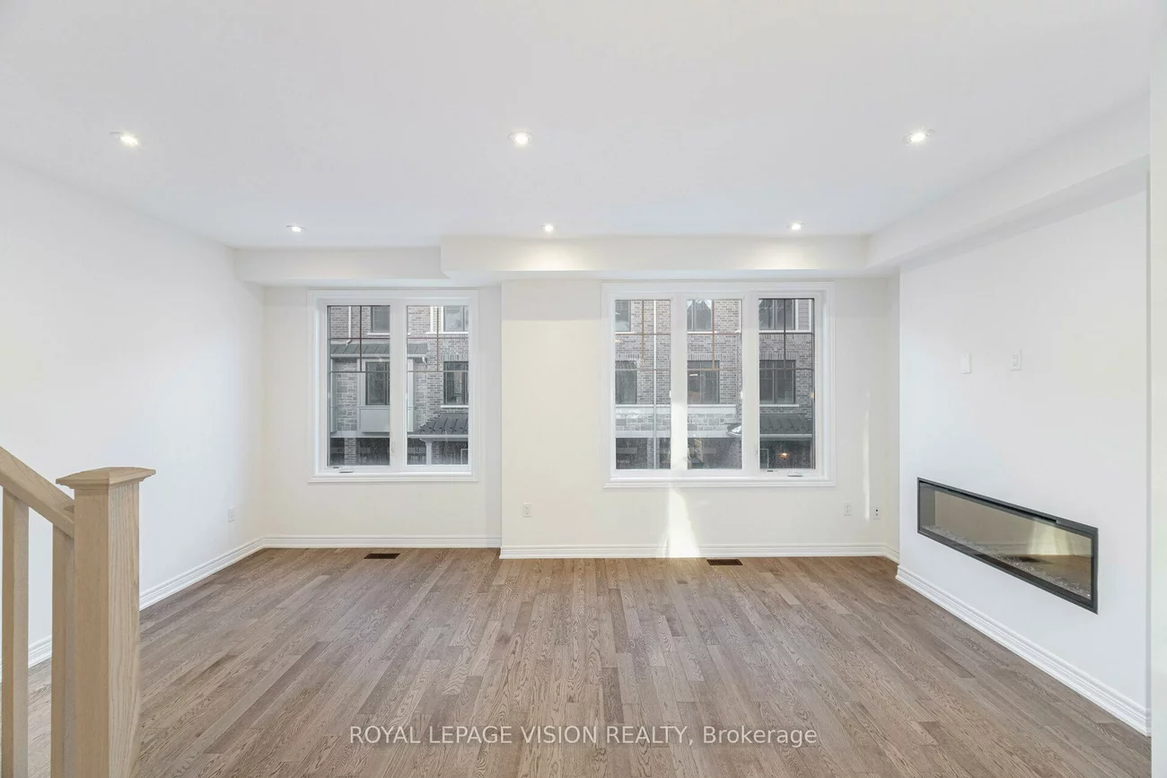 50, Folcroft, Credit Valley, Brampton