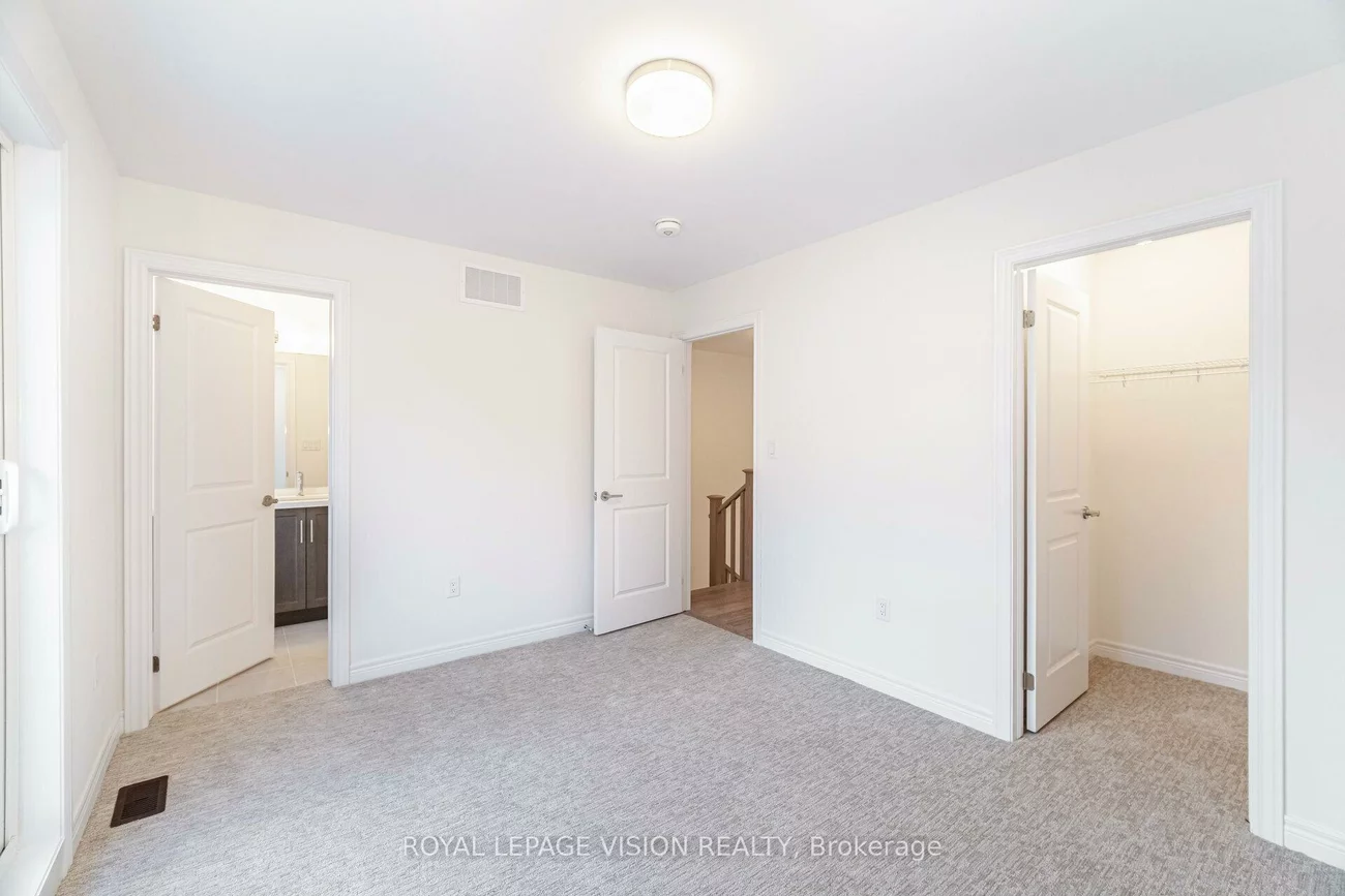 50, Folcroft, Credit Valley, Brampton