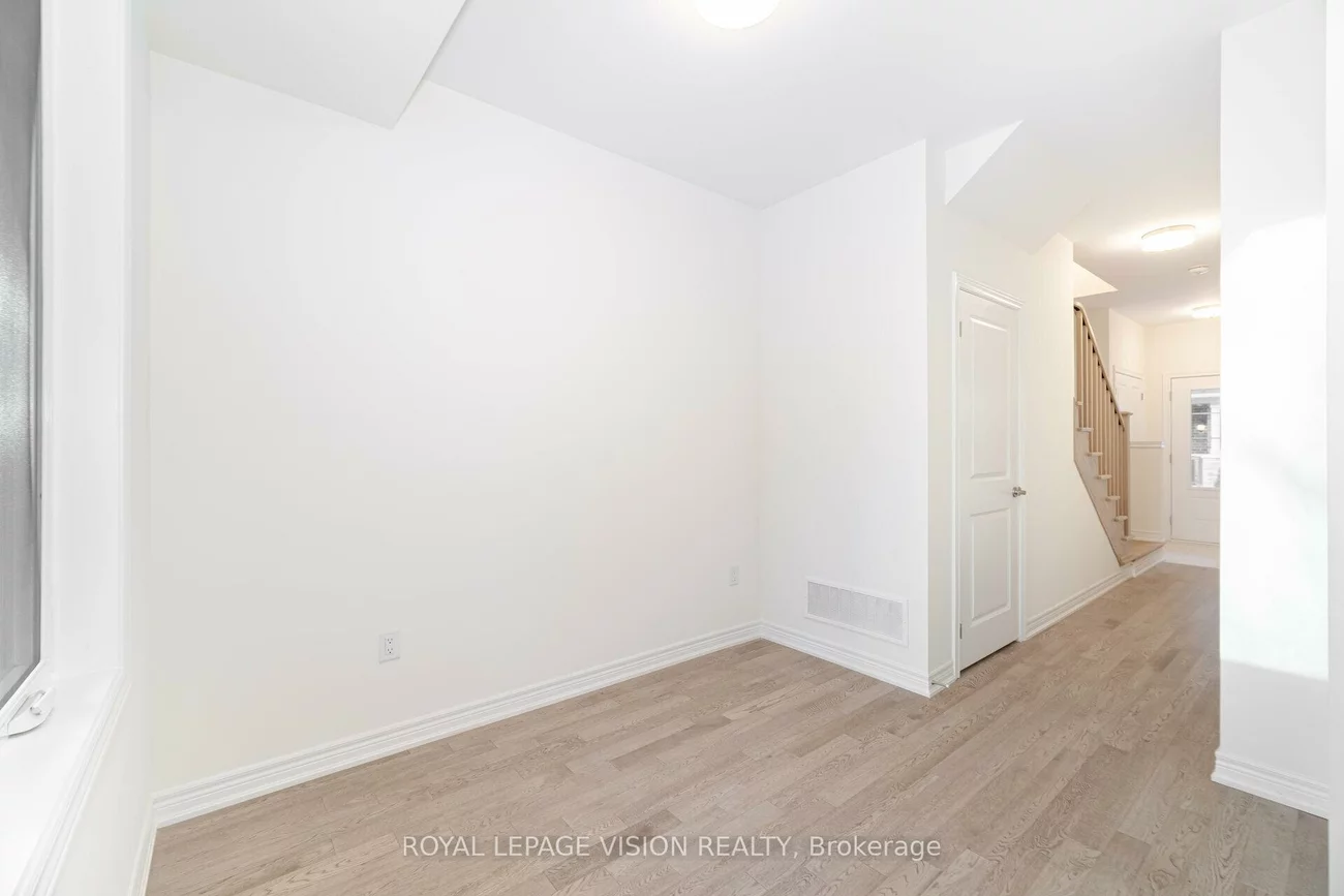 50, Folcroft, Credit Valley, Brampton