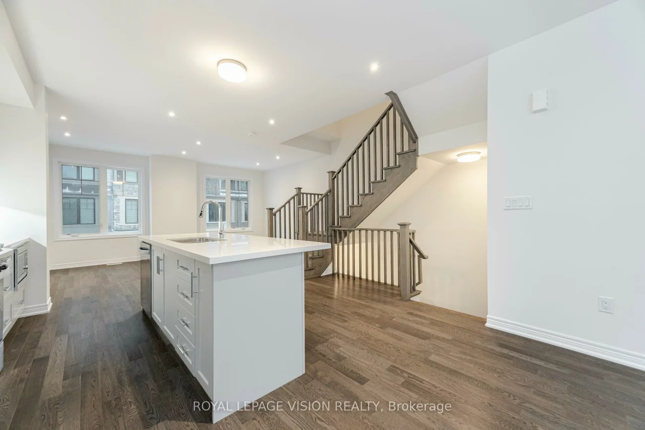 60, Folcroft, Credit Valley, Brampton