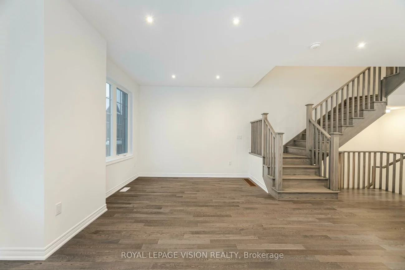 60, Folcroft, Credit Valley, Brampton