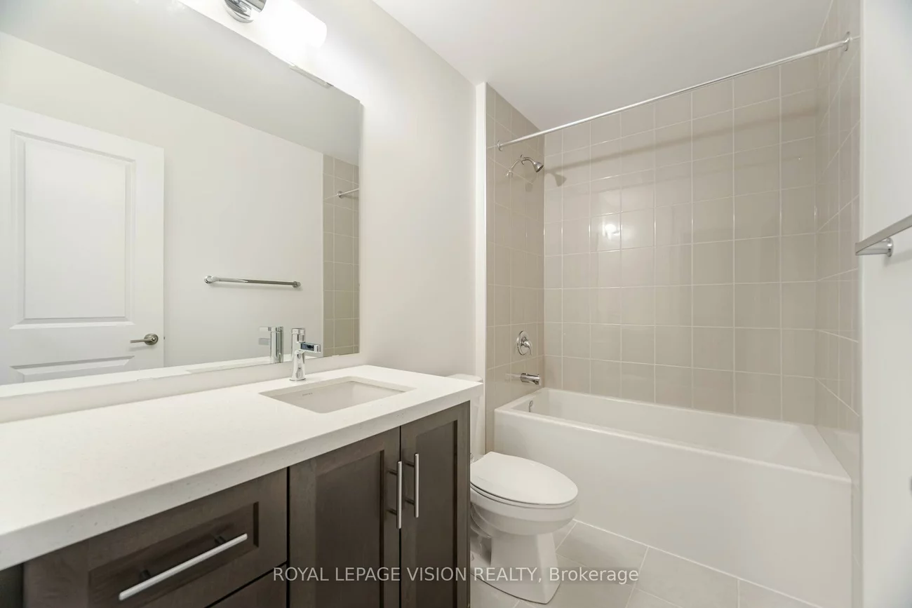 60, Folcroft, Credit Valley, Brampton