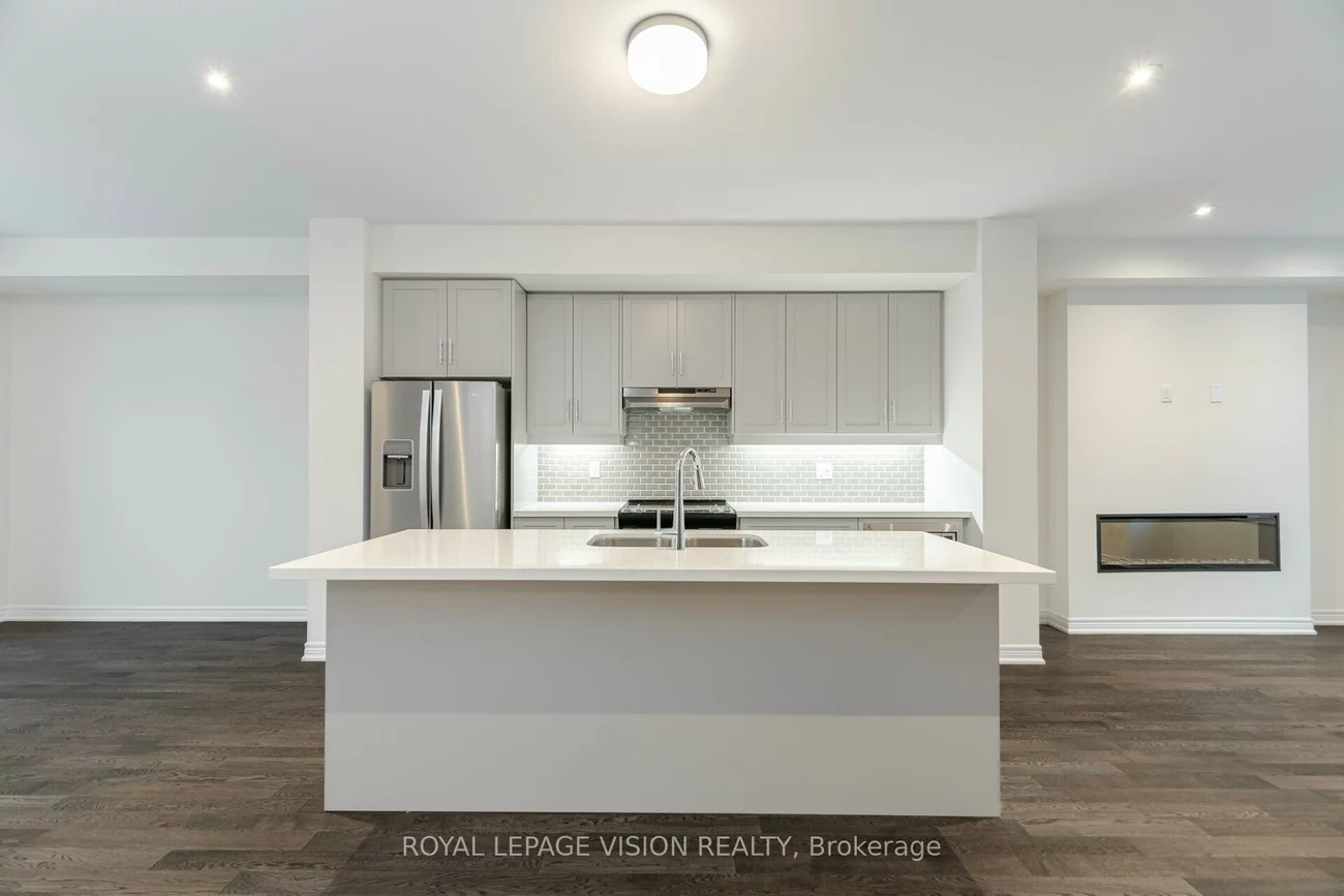 60, Folcroft, Credit Valley, Brampton