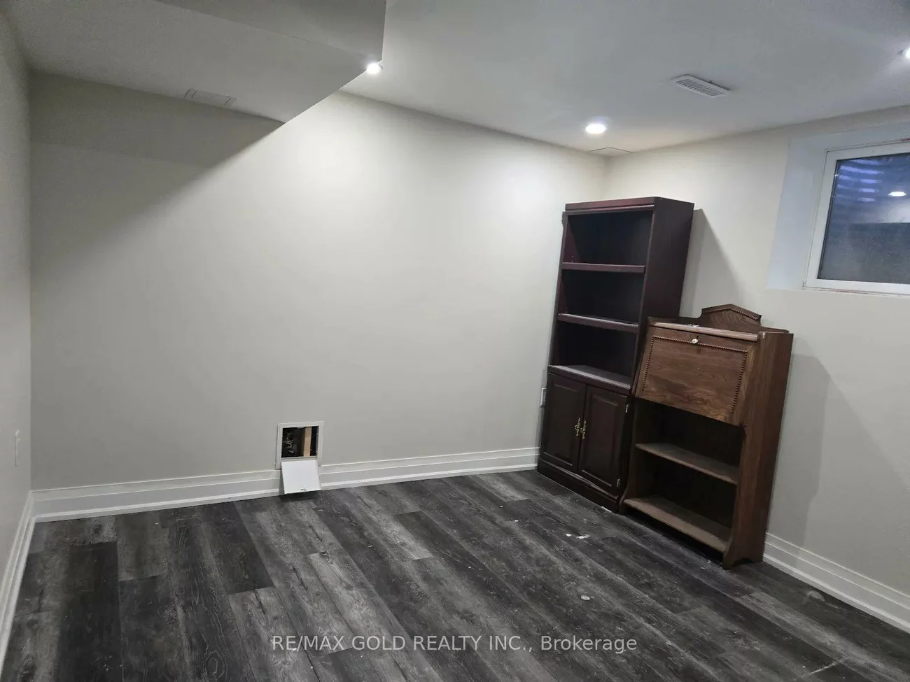 47, Mikado, Central Park, Brampton