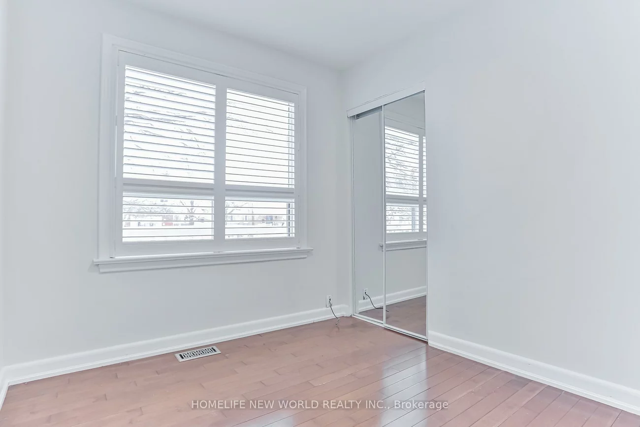 3, Erlesmere, Brampton East, Brampton