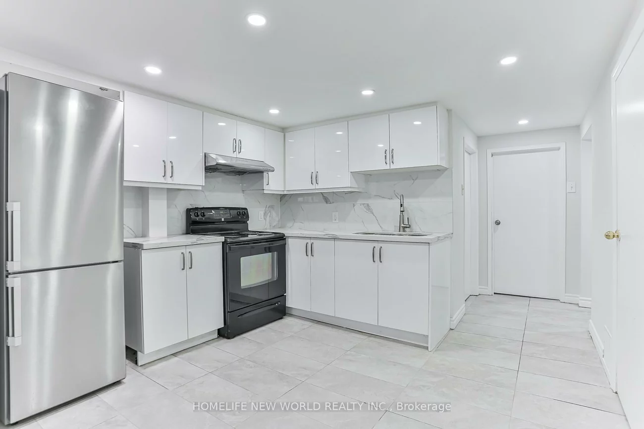 3, Erlesmere, Brampton East, Brampton