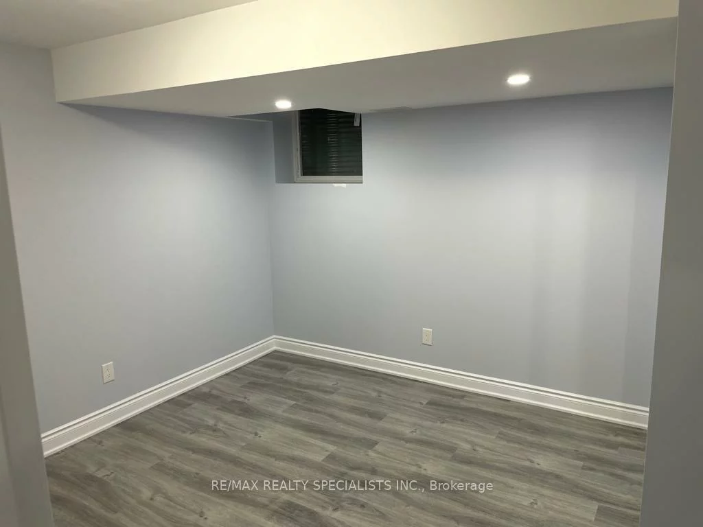 14, Forsyth, Credit Valley, Brampton