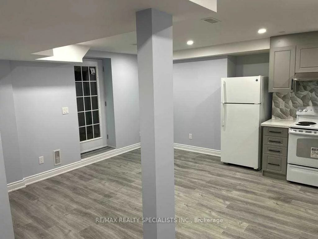 14, Forsyth, Credit Valley, Brampton