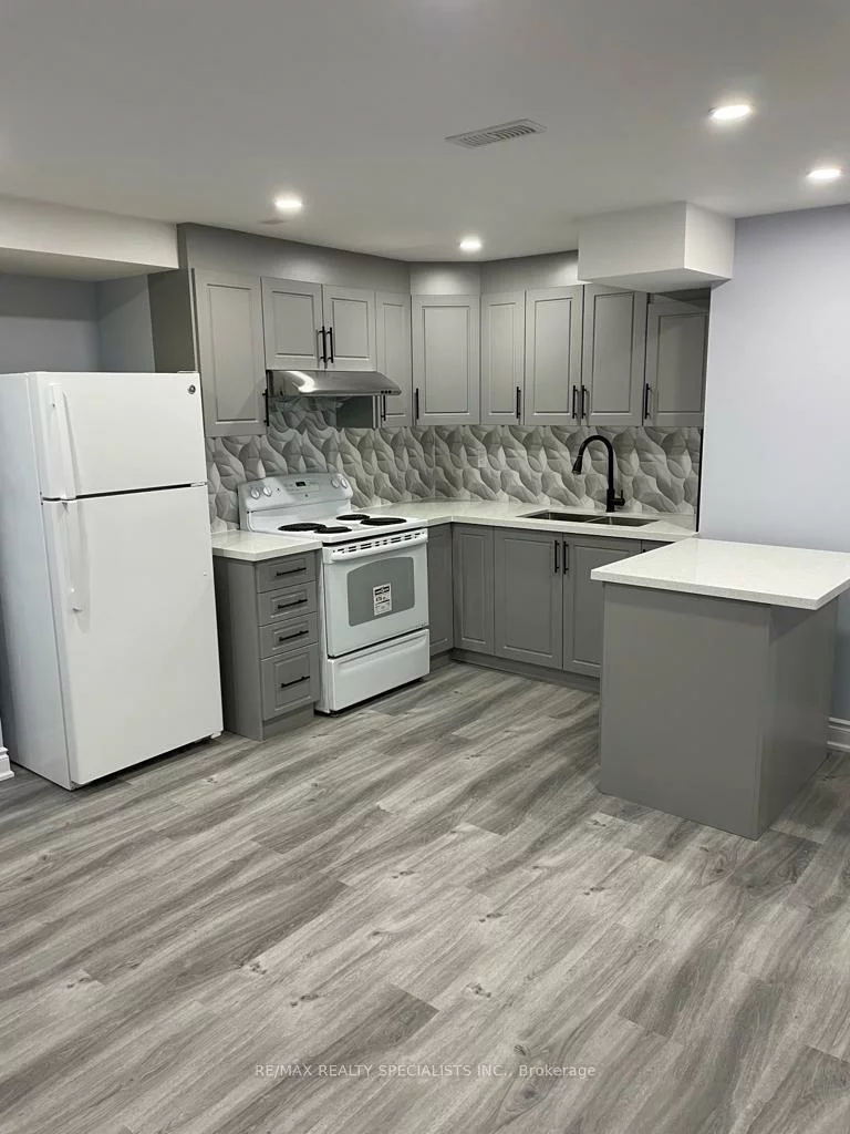 14, Forsyth, Credit Valley, Brampton