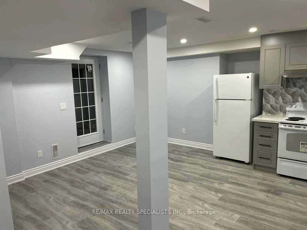 14, Forsyth, Credit Valley, Brampton