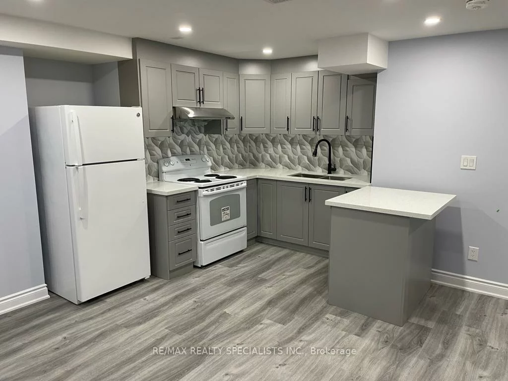 14, Forsyth, Credit Valley, Brampton