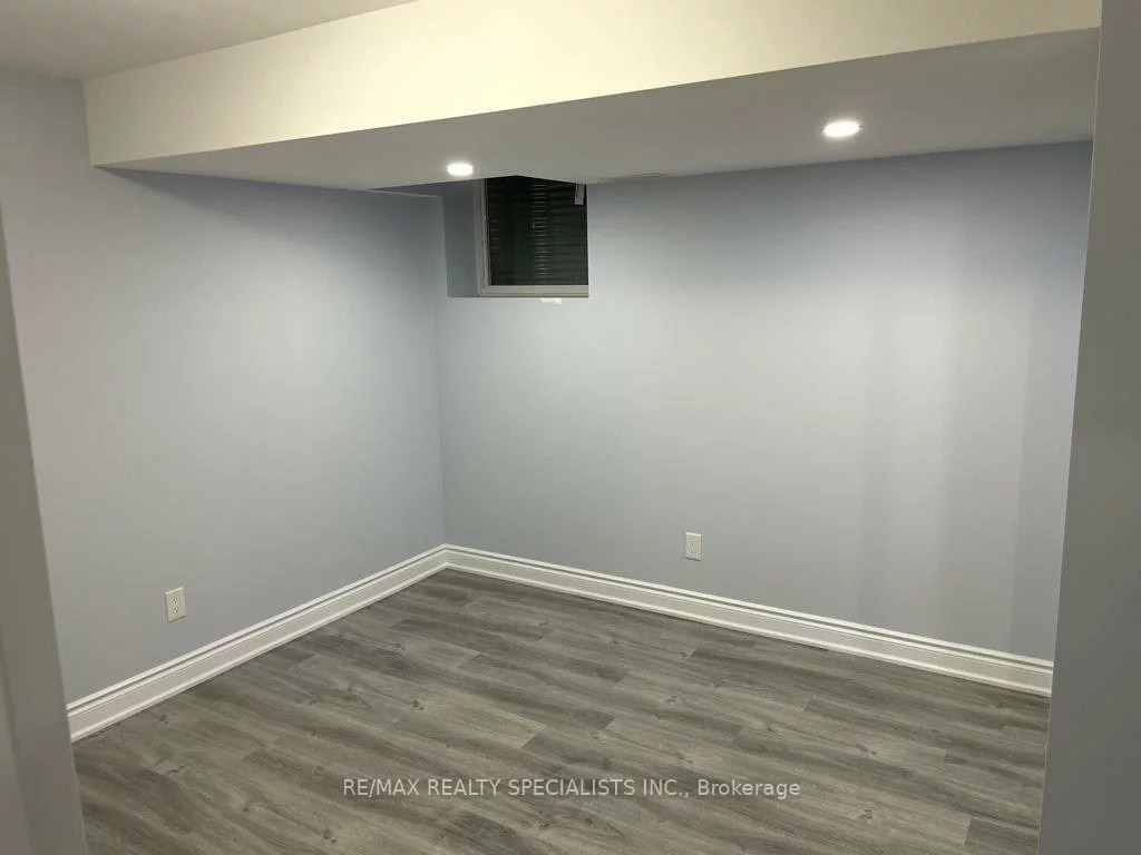 14, Forsyth, Credit Valley, Brampton