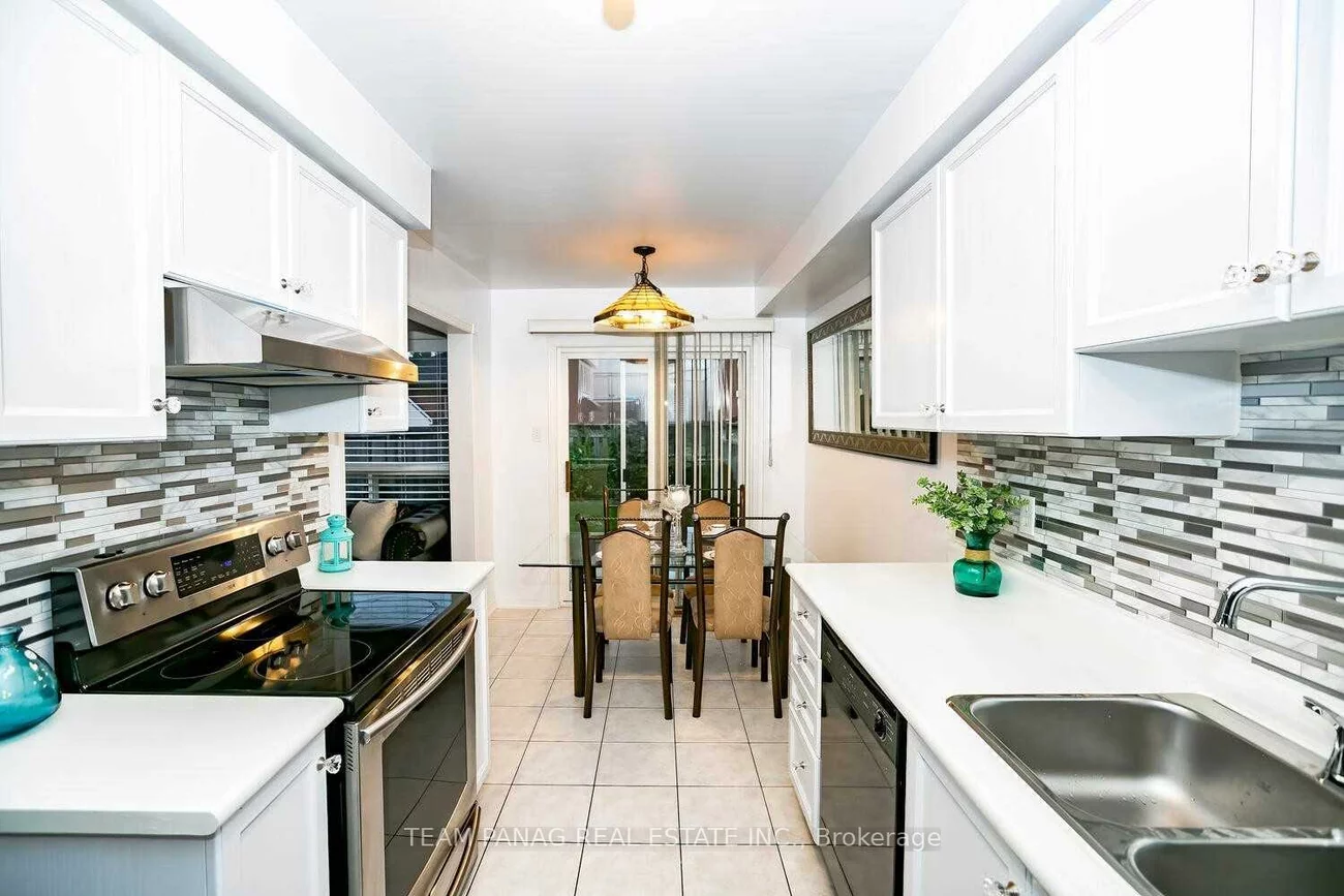 4, Queen Anne, Fletcher's Meadow, Brampton