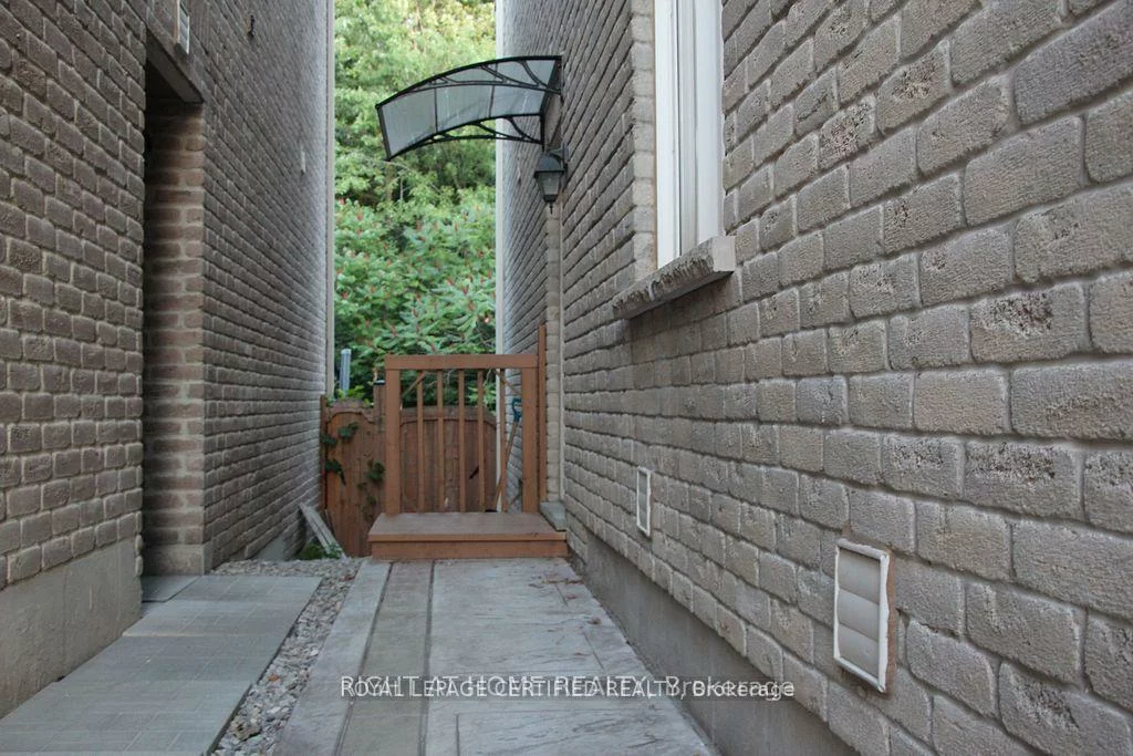 10, Adeline, Credit Valley, Brampton