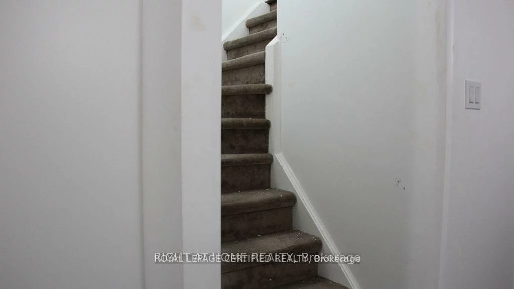 10, Adeline, Credit Valley, Brampton