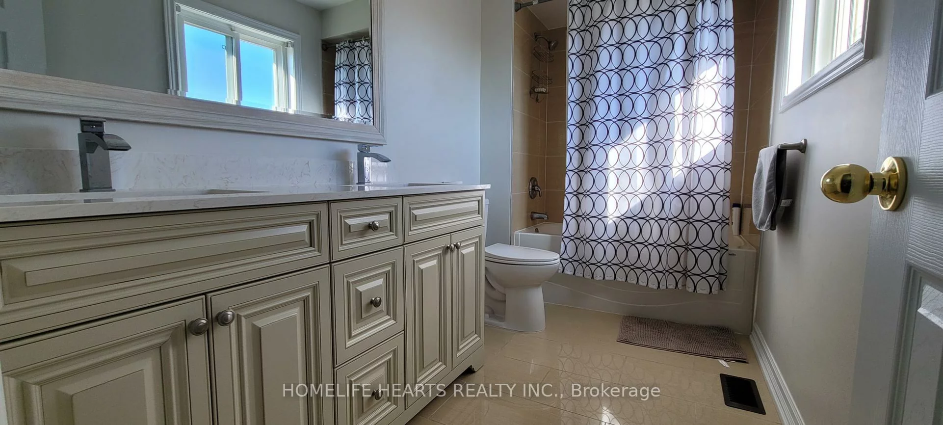 43, Turquoise, Bram East, Brampton