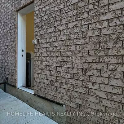 43, Turquoise, Bram East, Brampton