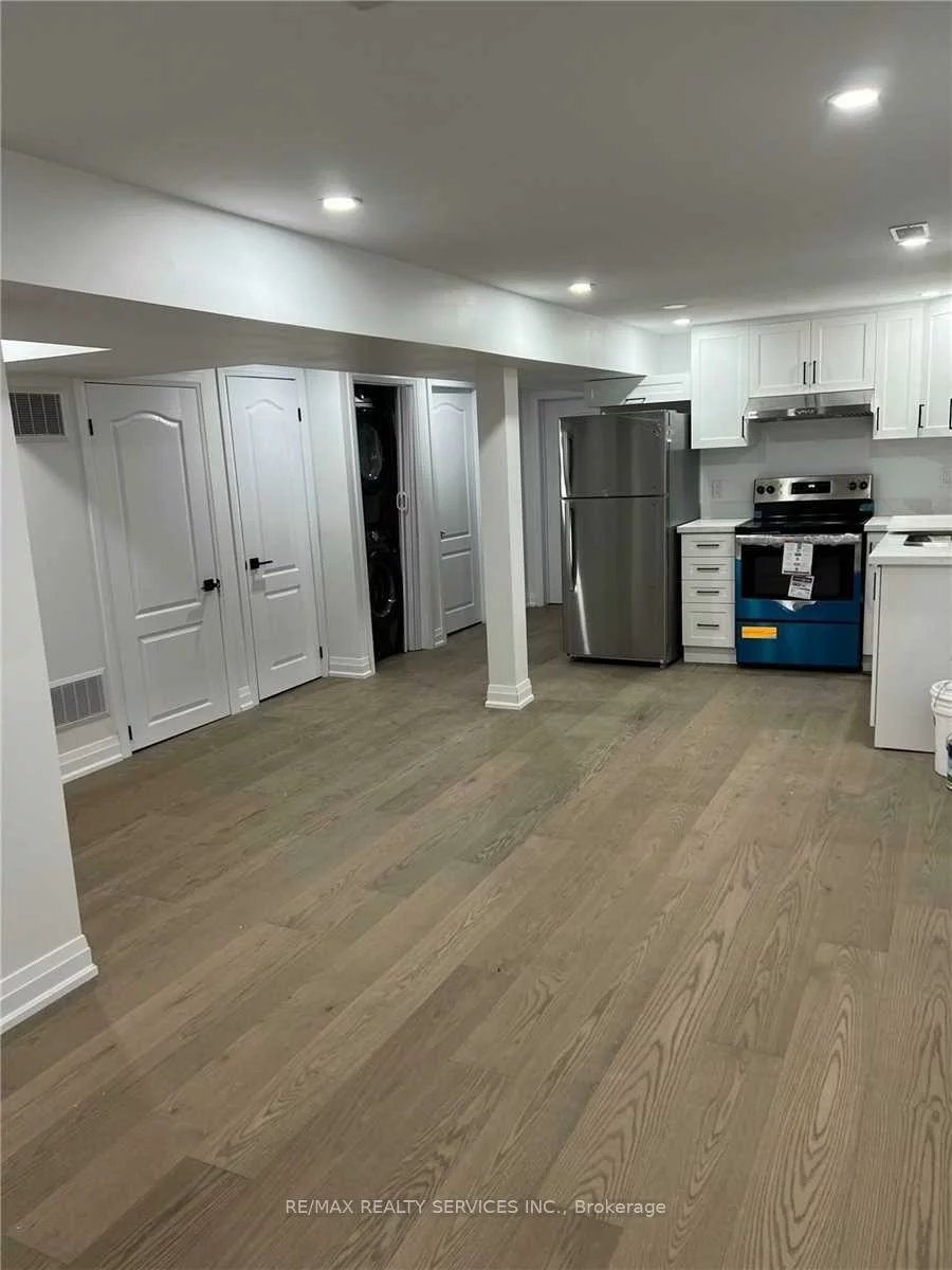 32, Trewartha, Heart Lake West, Brampton