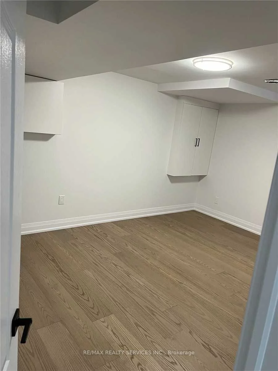 32, Trewartha, Heart Lake West, Brampton