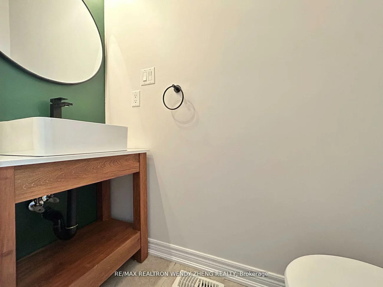 33, Begonia, Northwest Sandalwood Parkway, Brampton