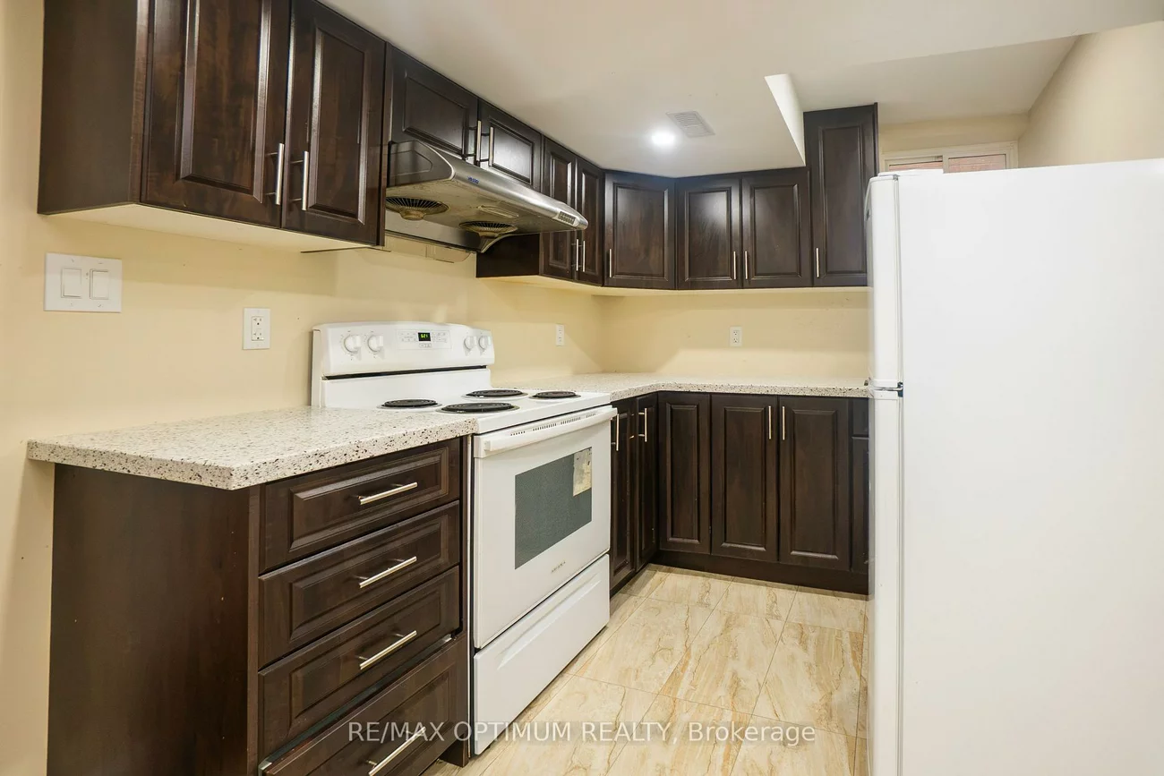 9, Fenchurch, Northwest Brampton, Brampton