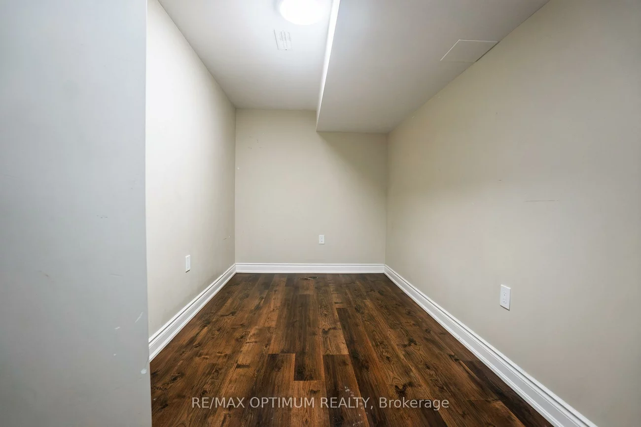 9, Fenchurch, Northwest Brampton, Brampton