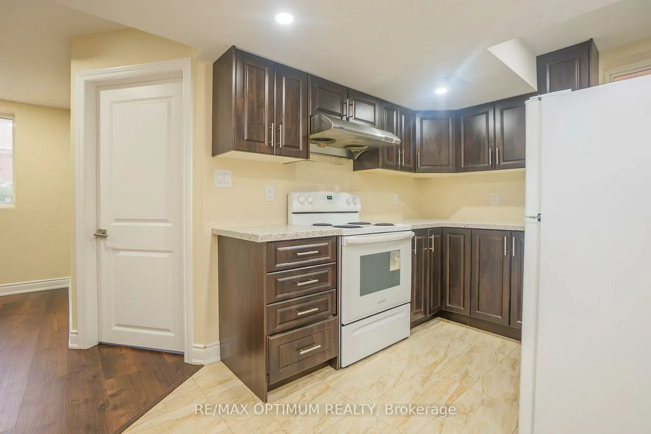 9, Fenchurch, Northwest Brampton, Brampton
