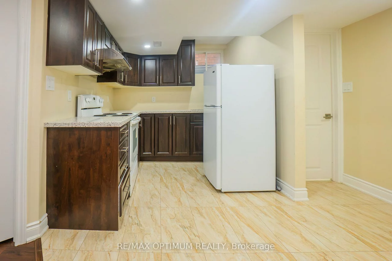 9, Fenchurch, Northwest Brampton, Brampton