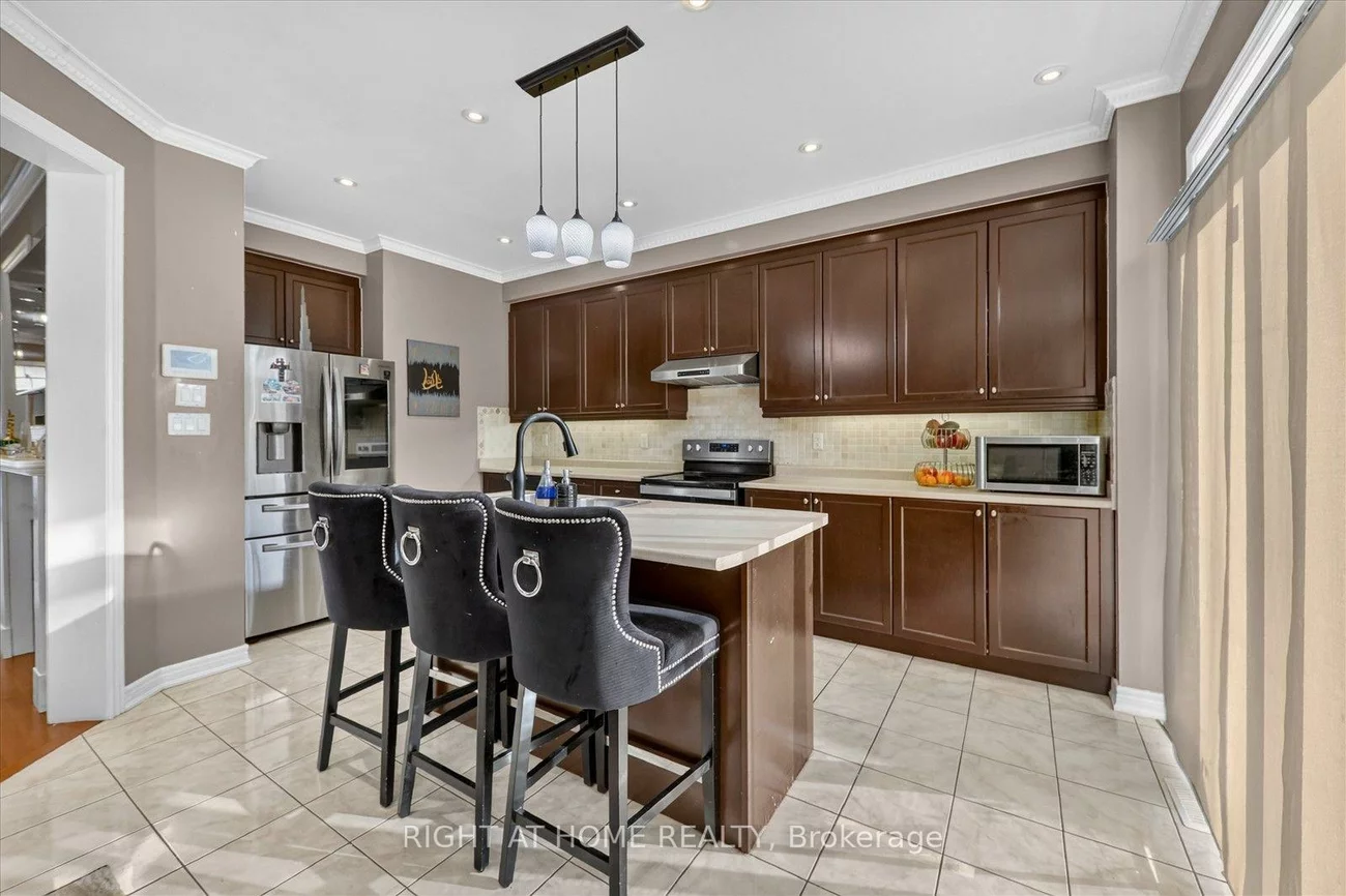 54, Boundbrook, Northwest Sandalwood Parkway, Brampton