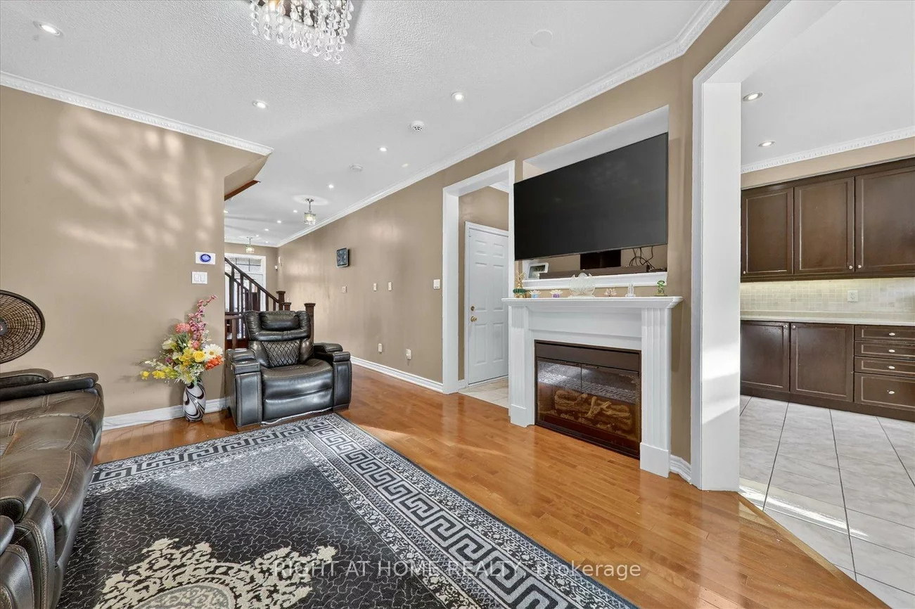 54, Boundbrook, Northwest Sandalwood Parkway, Brampton