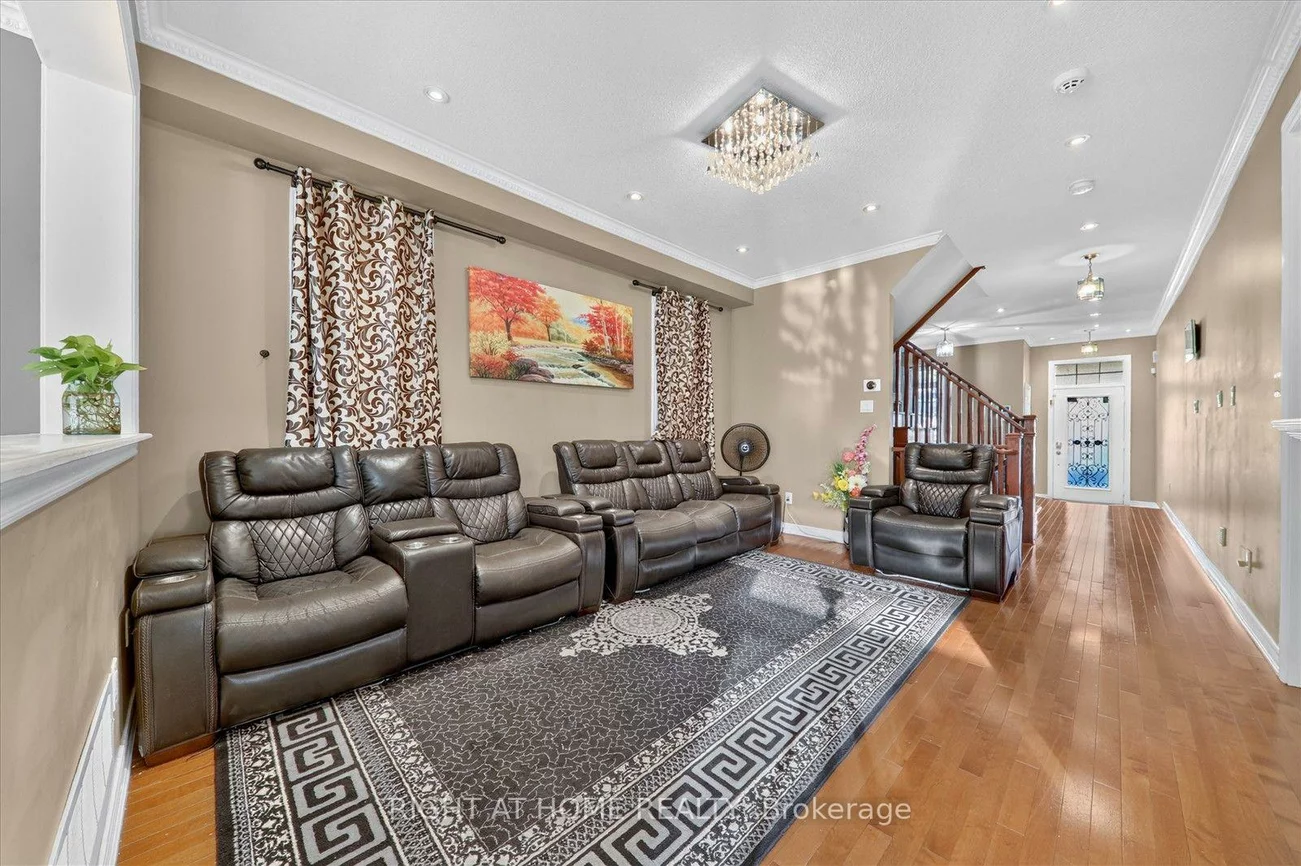54, Boundbrook, Northwest Sandalwood Parkway, Brampton