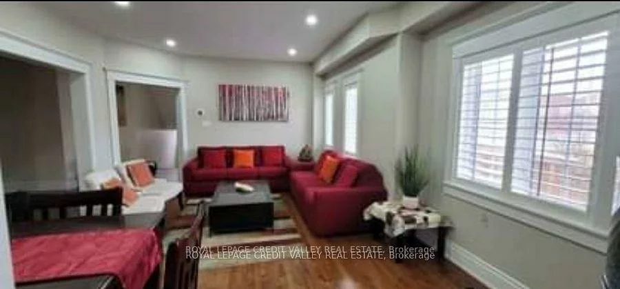 31, Crown Victoria Dr, Fletcher's Meadow, Brampton